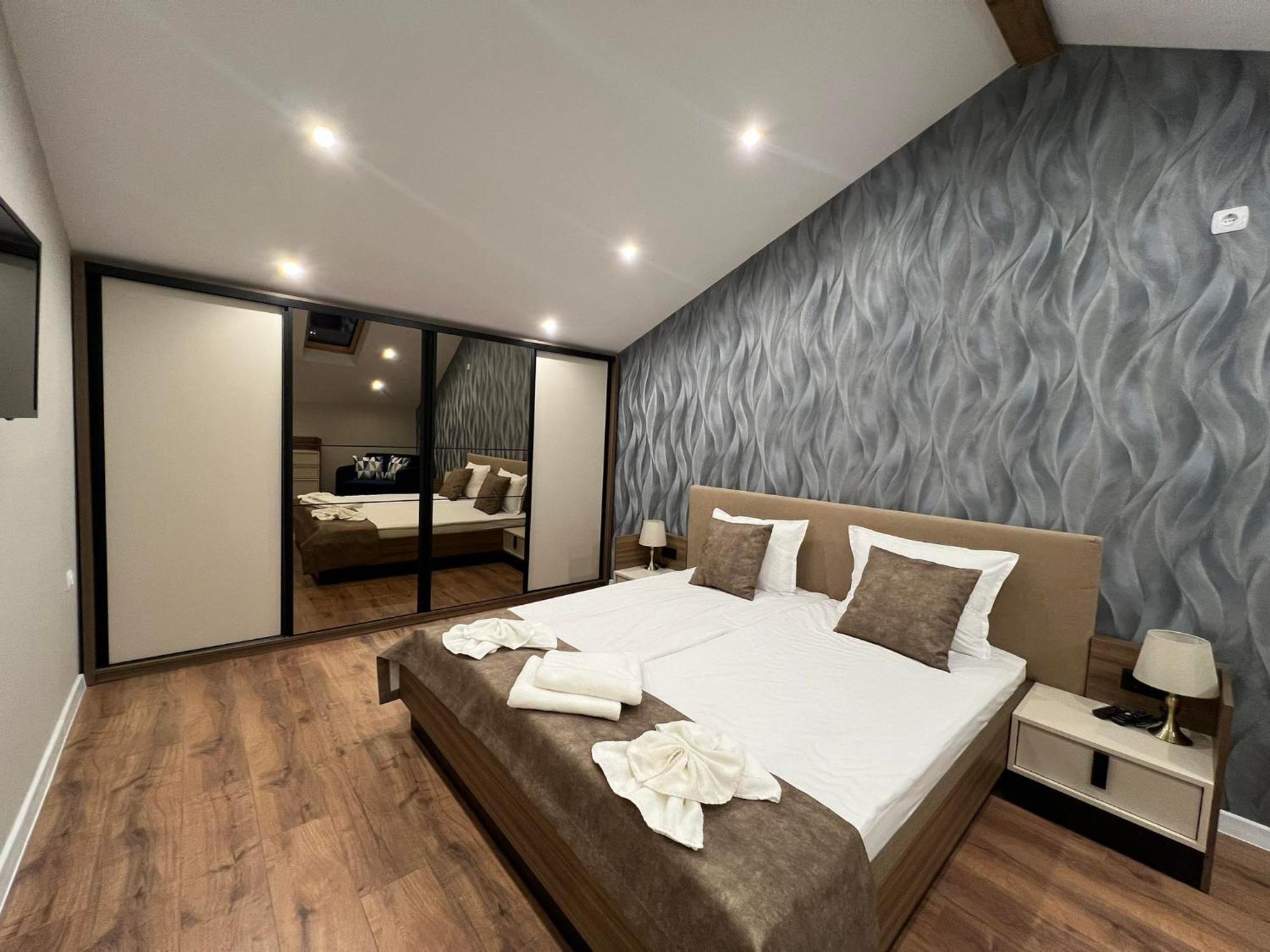 Хотел Vip Apart House プレベン エクステリア 写真