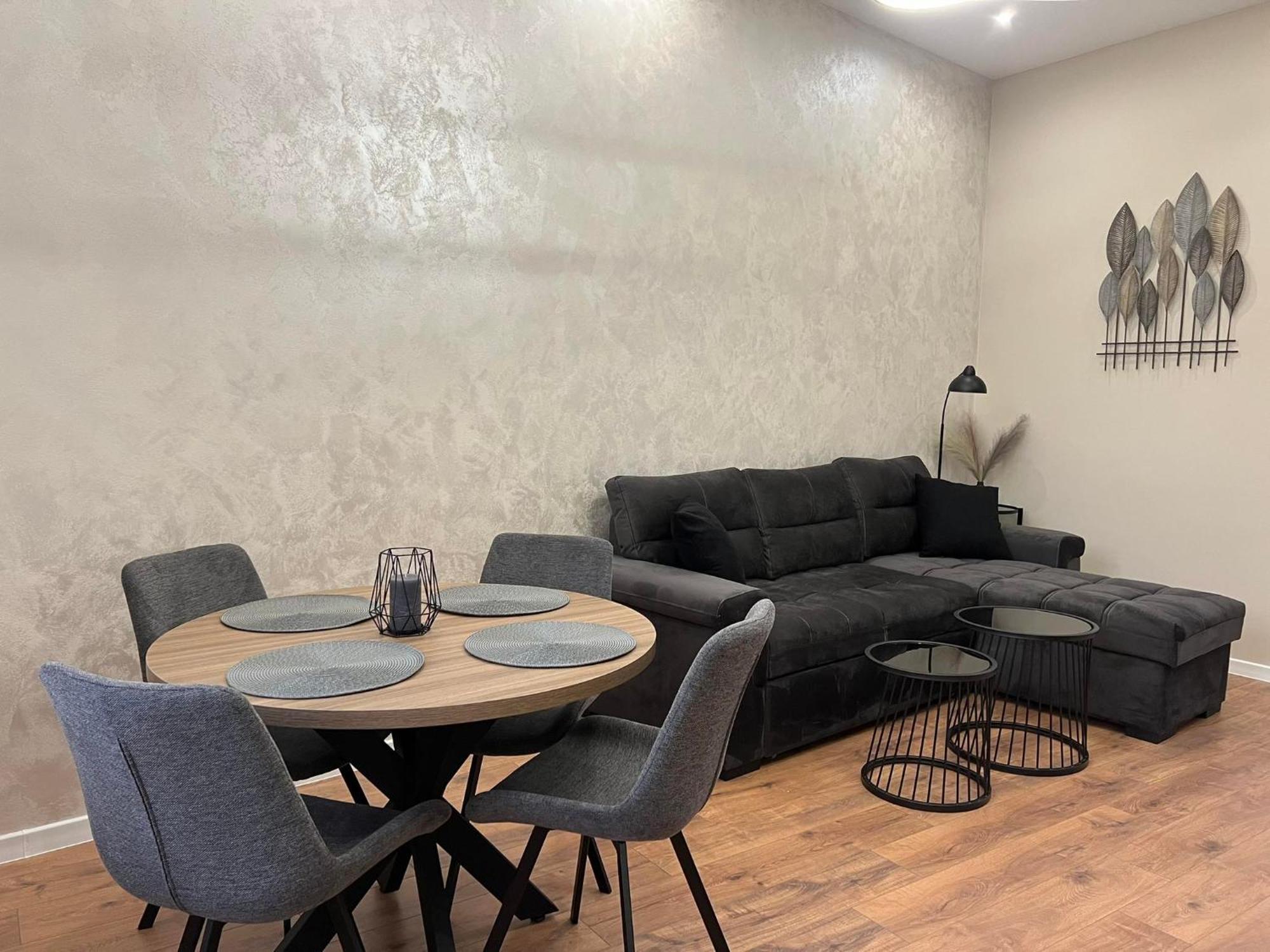 Хотел Vip Apart House プレベン エクステリア 写真