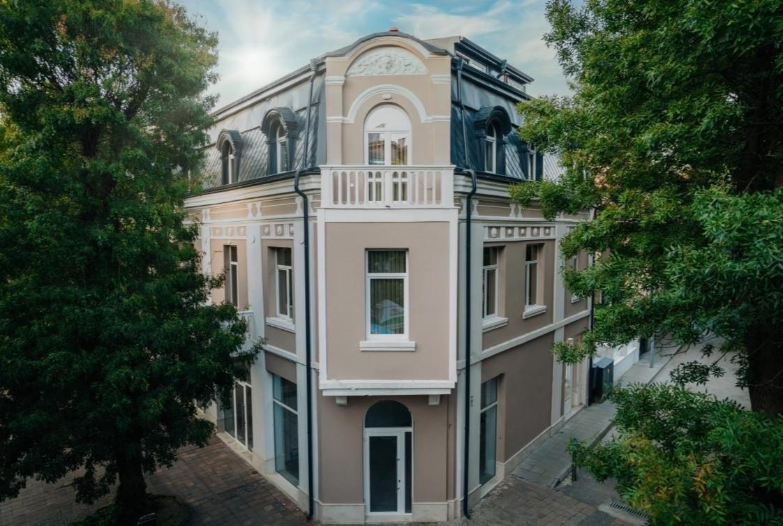 Хотел Vip Apart House プレベン エクステリア 写真